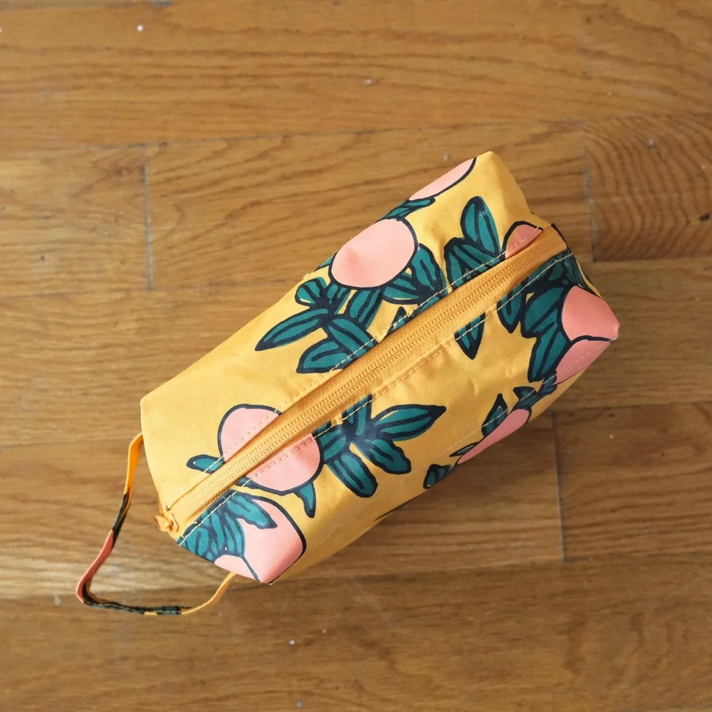 BAGGU Orange Tree Dopp Kit Yellow Fruit Print Recycled Nylon Travel Bag OS